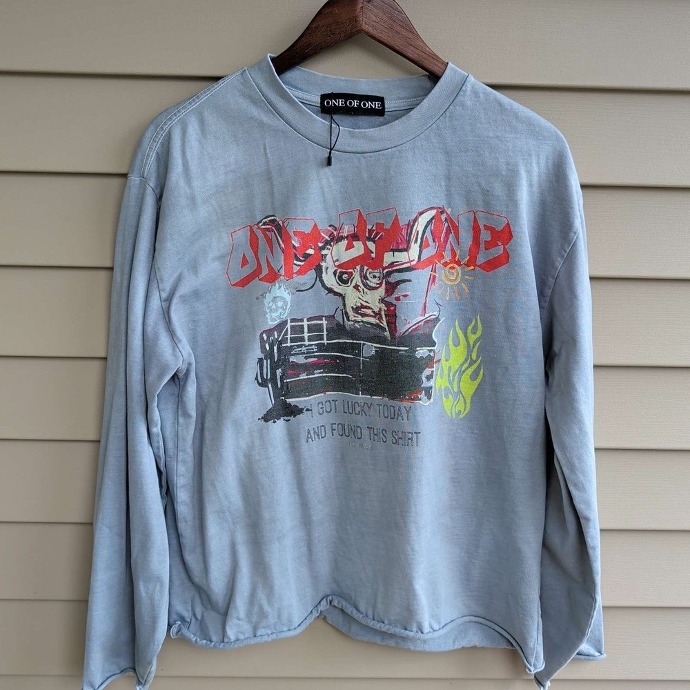 One Of One Graphic Long‎ Sleeve T-Shirt Mens Medium Blue-Grey Raw Hem Streetwear